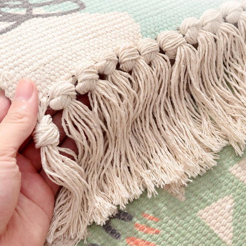 Abigail Morning Greeting Tassel Area Rugs