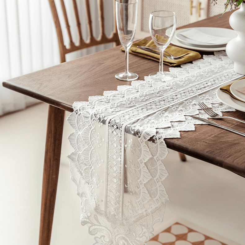 Aretha Lace Table Runner
