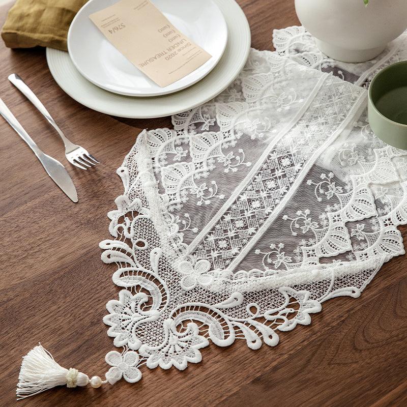 Aretha Lace Table Runner