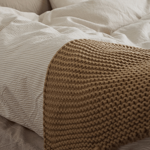 Jozsua Knitted Throw Blanket