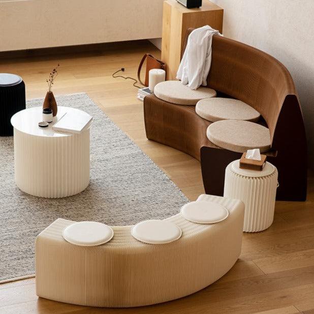 Lilla Expanding Paper Seats