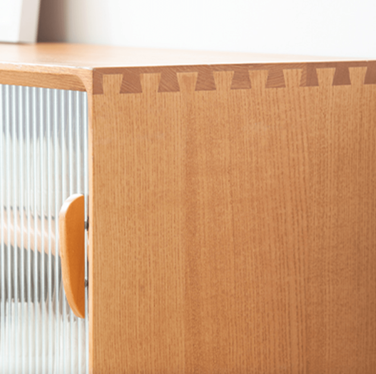 Matilda Shoe Closet With Detachable Shelf