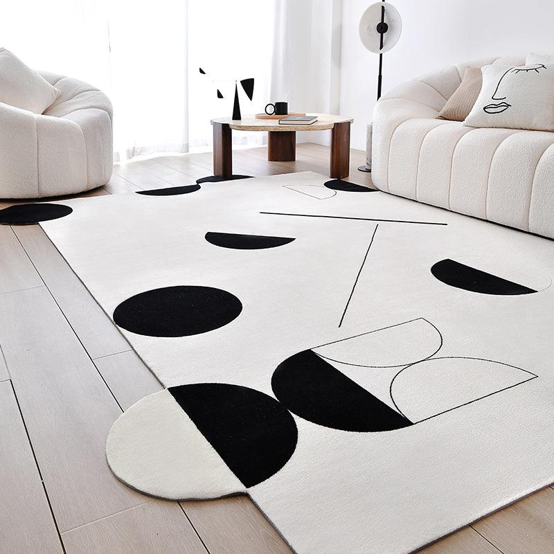 Ula Black/White Geometric Carpet