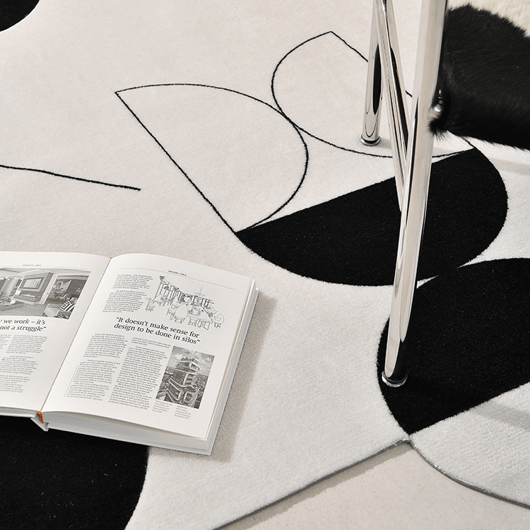 Ula Black/White Geometric Carpet
