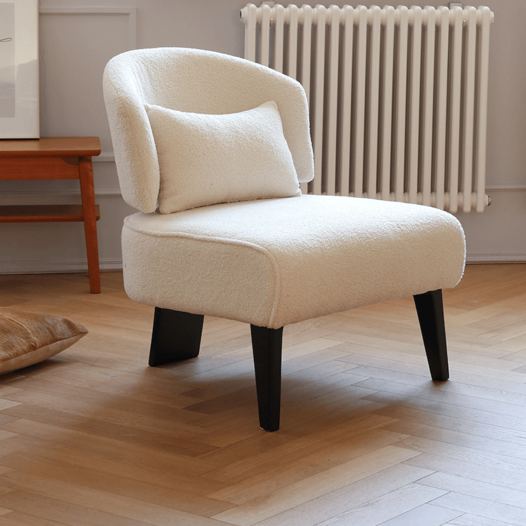 Wera Villus Lounge Chair